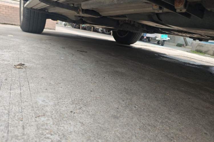 Used Volkswagen Touareg 2011 3.0 TSI Comfort Version Chassis Rear Left