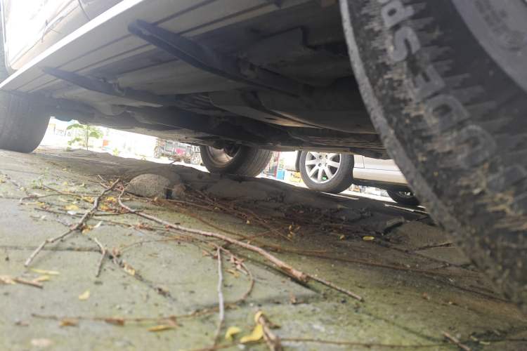 Used Volkswagen Touareg 2011 3.0 TSI Comfort Version Chassis Rear Left