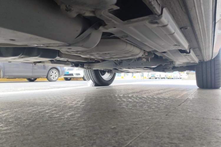 Used Volkswagen Touareg 2011 3.0 TSI Comfort Version Chassis Rear Right