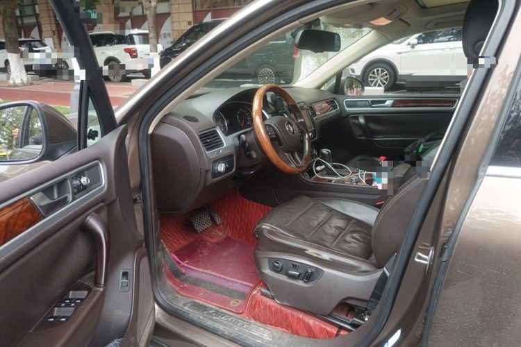 Used Volkswagen Touareg 2011 3.0 TSI Comfort Version Driver Seat