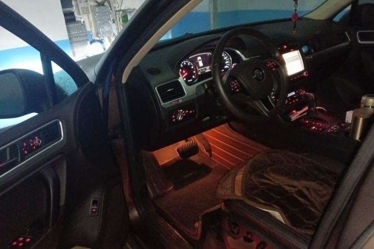 Used Volkswagen Touareg 2011 3.0 TSI Standard Version Driver Seat