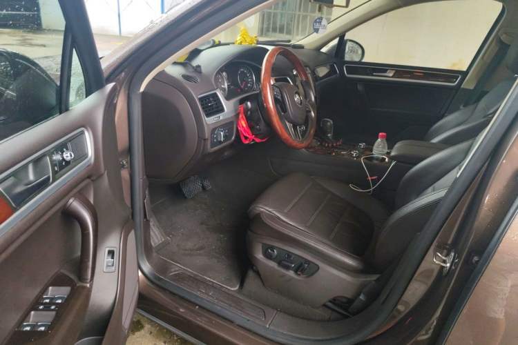 Used Volkswagen Touareg 2011 3.0 TSI Standard Version Driver Seat