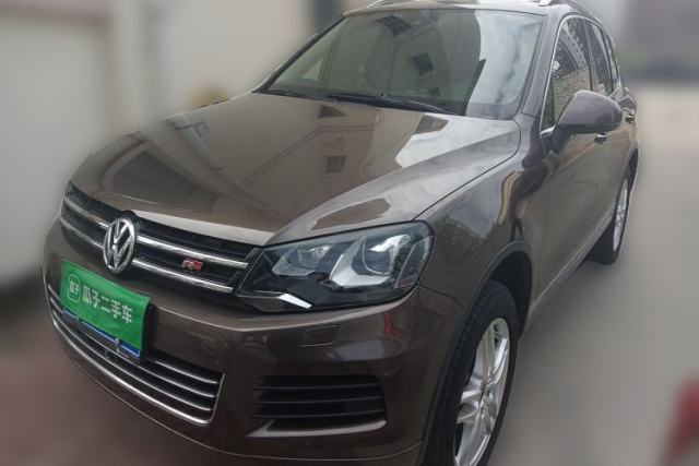 Ojetý Volkswagen Touareg 2011 3.0 TSI Luxury Edition
