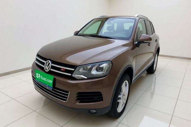 Ojetý Volkswagen Touareg 2011 3.0 TSI Luxury Edition