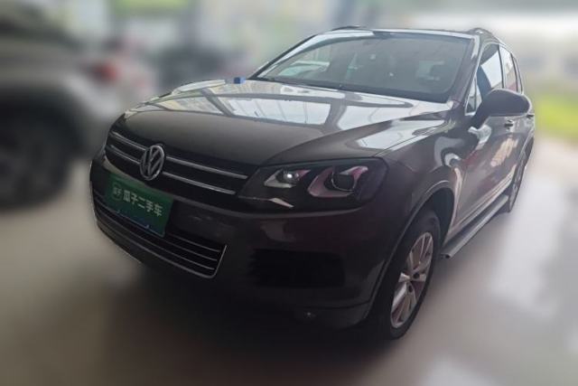 Used Volkswagen Touareg 2011 3.0 TSI High-End Version