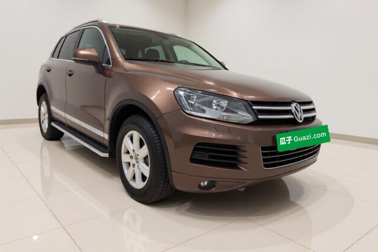 Used Volkswagen Touareg 2011 3.0 TSI Standard Version Exterior 2