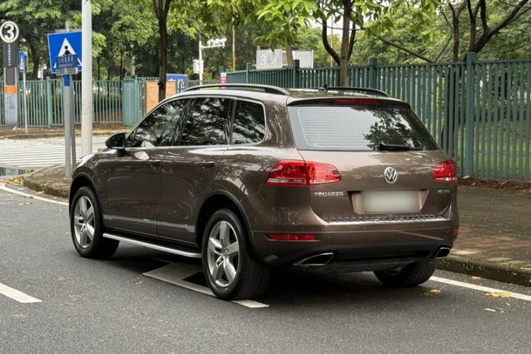 Used Volkswagen Touareg 2011 3.0 TSI Standard Version Exterior 4