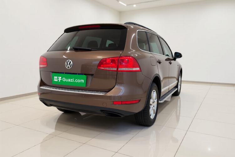 Used Volkswagen Touareg 2011 3.0 TSI Standard Version Exterior 5