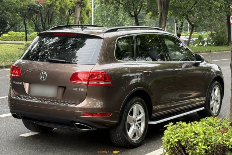Used Volkswagen Touareg 2011 3.0 TSI Standard Version Exterior 6