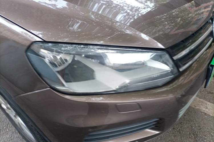 Used Volkswagen Touareg 2011 3.0 TSI Standard Version Exterior 6