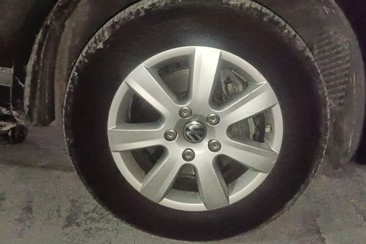 Used Volkswagen Touareg 2011 3.0 TDI Diesel Standard Version Exterior 7