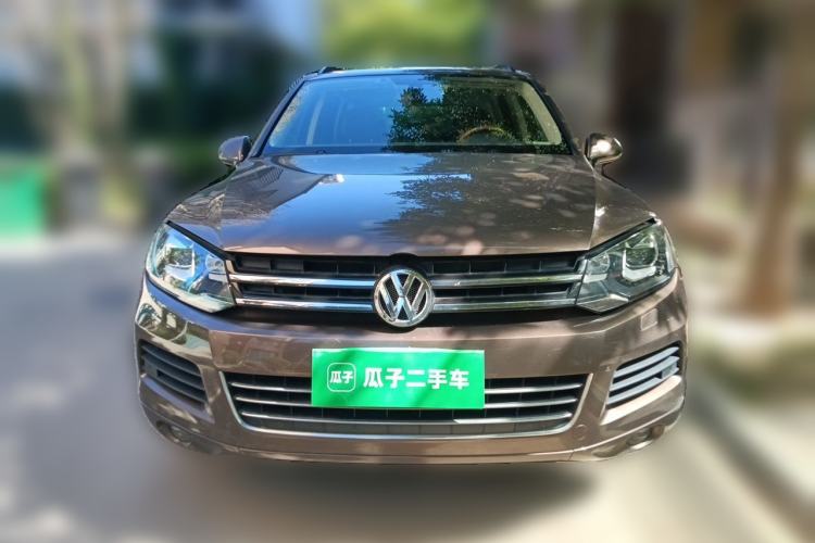 Used Volkswagen Touareg 2011 3.0 TSI High-End Version Front