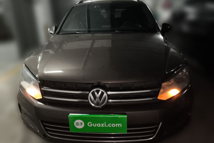 Used Volkswagen Touareg 2011 3.0 TSI Standard Version Front