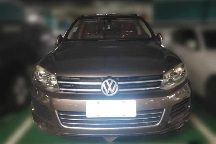 Used Volkswagen Touareg 2011 3.0 TDI Diesel Standard Version Front