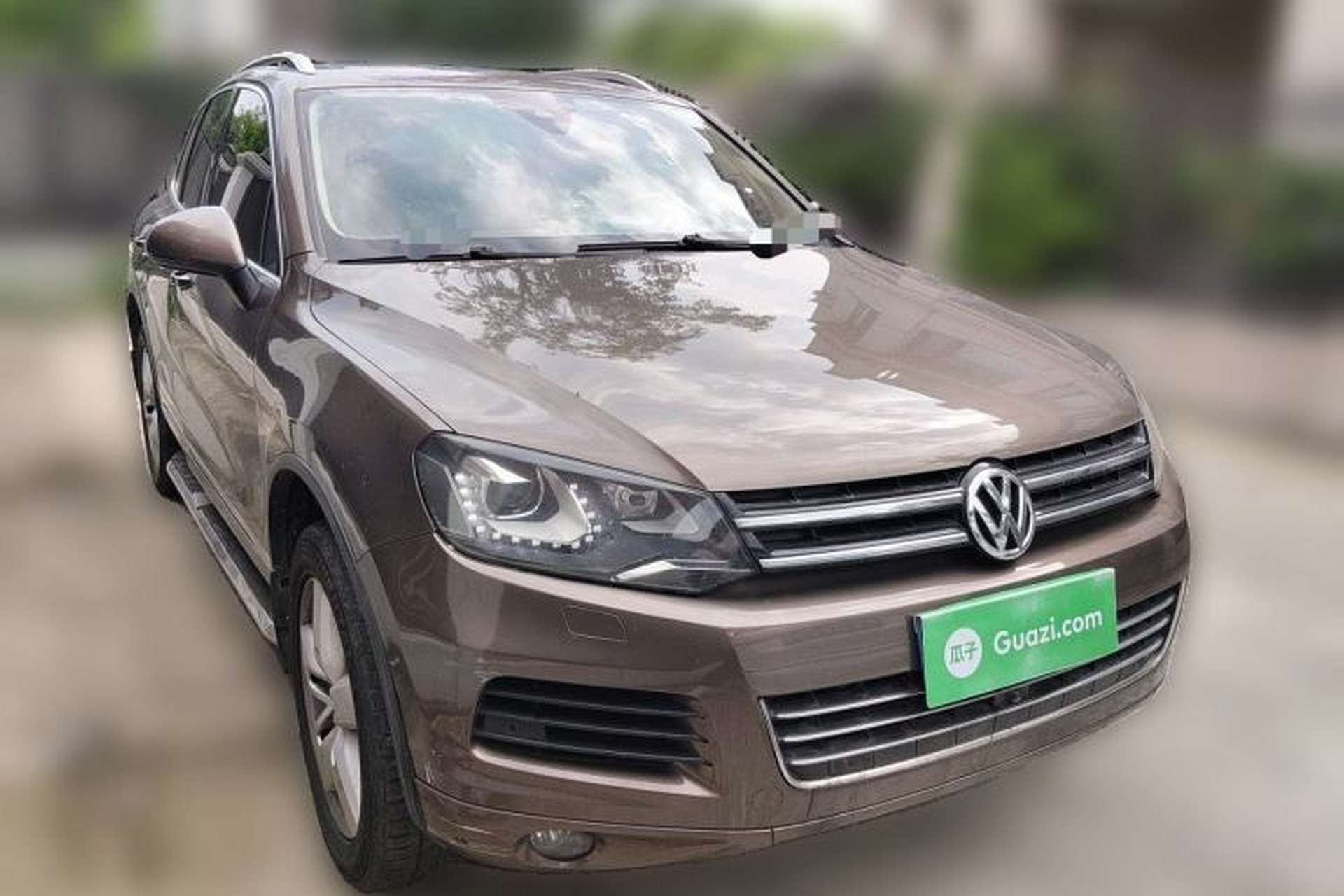 Used Volkswagen Touareg 2011 3.0 TSI Luxury Edition Front Right 45 Deg