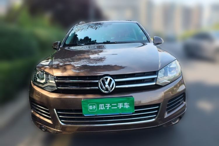Used Volkswagen Touareg 2011 3.0 TSI High-End Version Front