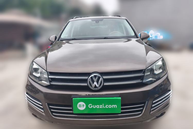 Used Volkswagen Touareg 2011 3.0 TSI High-End Version Front