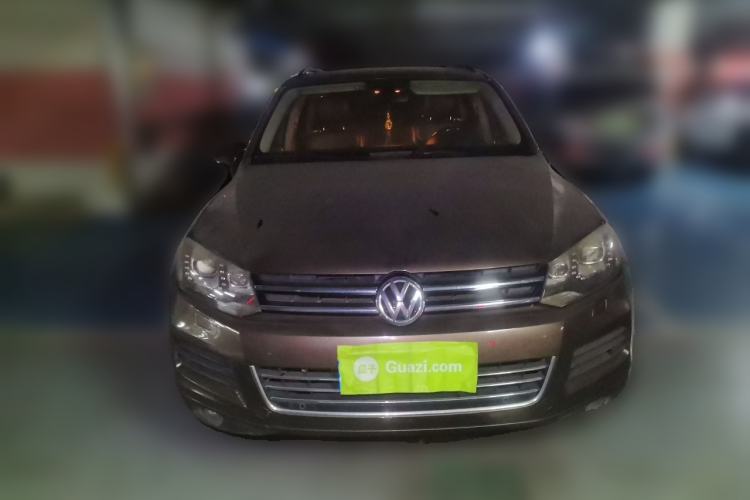Used Volkswagen Touareg 2011 3.0 TSI Standard Version Front