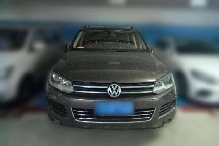 Used Volkswagen Touareg 2011 3.0 TDI Diesel Standard Version Front