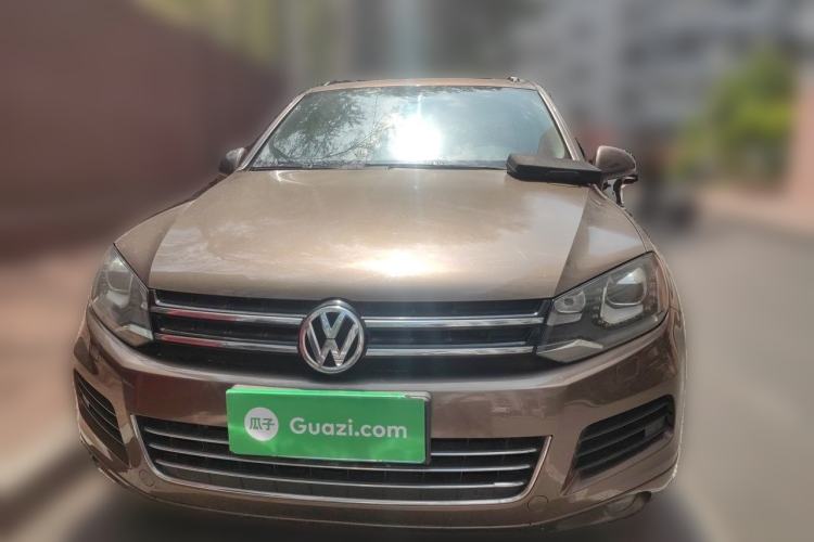 Used Volkswagen Touareg 2011 3.0 TSI Comfort Version Front