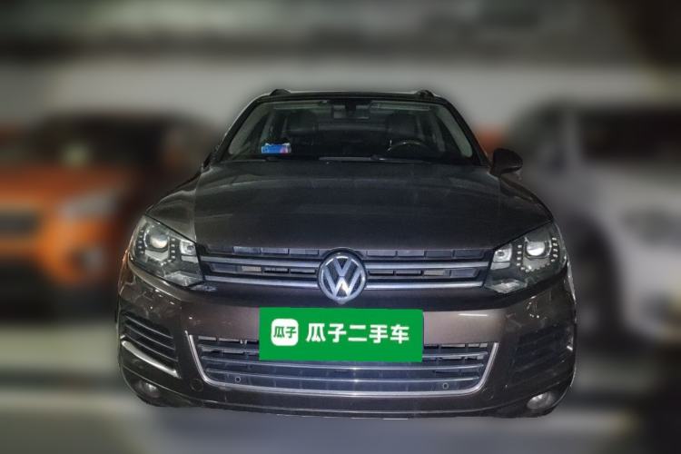 Used Volkswagen Touareg 2011 3.0 TSI Comfort Version Front