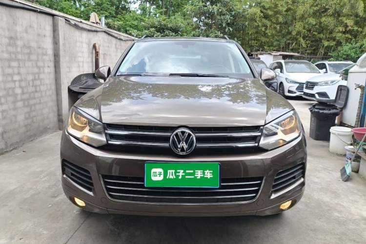 Used Volkswagen Touareg 2011 3.0 TSI Standard Version Front