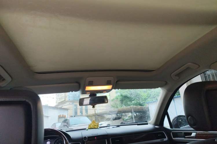 Used Volkswagen Touareg 2011 3.0 TSI Standard Version Headliner