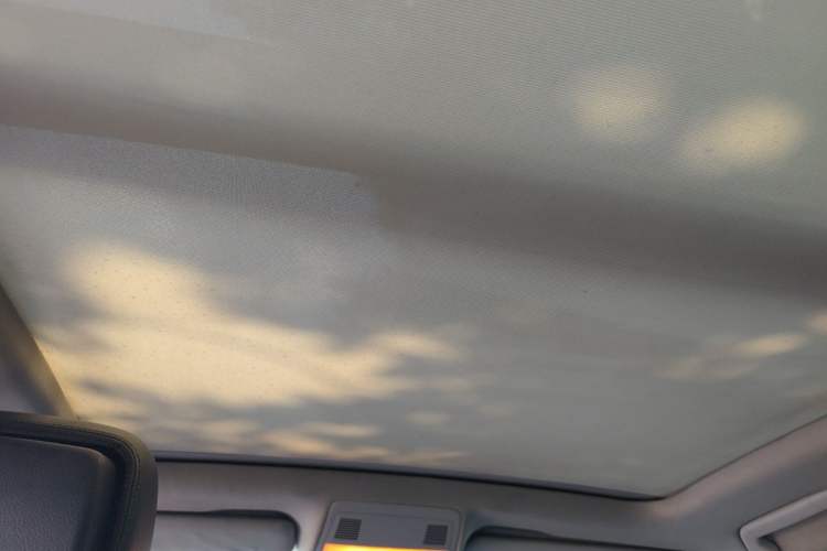 Used Volkswagen Touareg 2011 3.0 TSI High-End Version Headliner