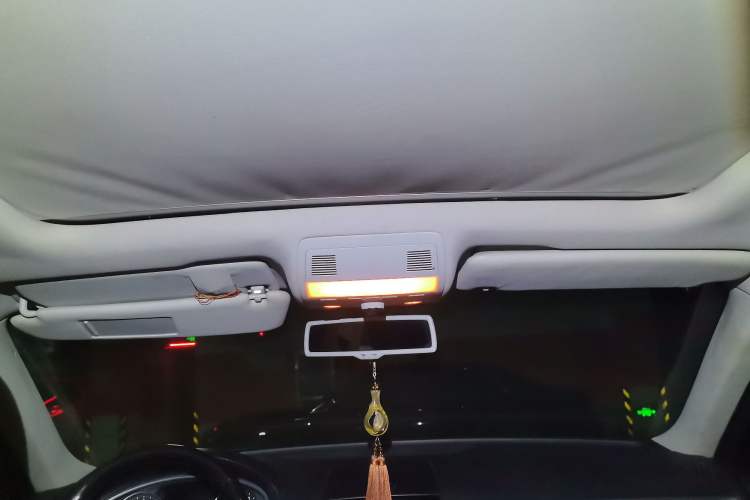 Used Volkswagen Touareg 2011 3.0 TSI Standard Version Headliner
