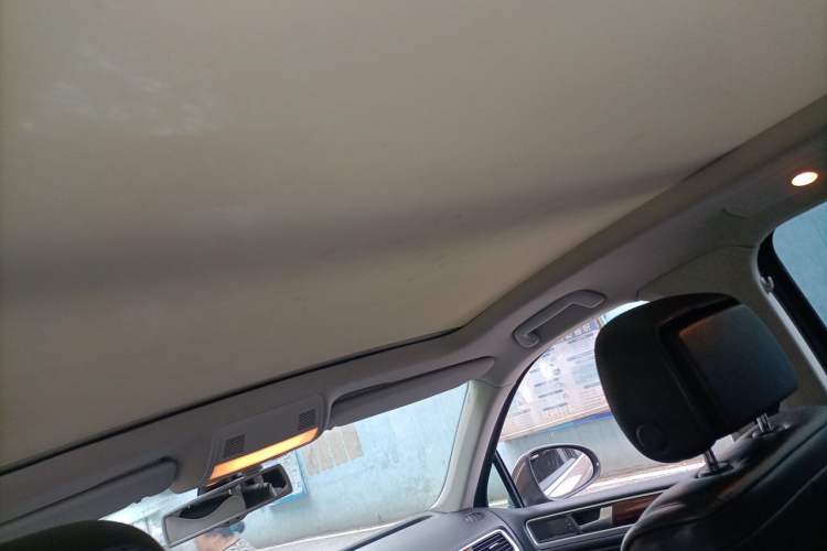 Used Volkswagen Touareg 2011 3.0 TSI Standard Version Headliner
