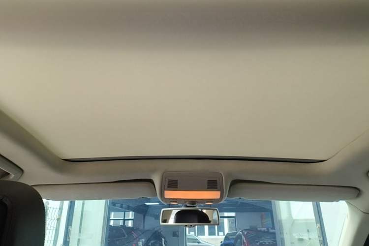 Used Volkswagen Touareg 2011 3.0 TSI Standard Version Headliner
