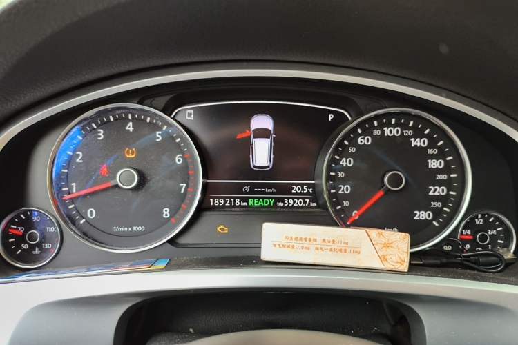 Used Volkswagen Touareg 2011 3.0 TSI Hybrid Instrument Cluster