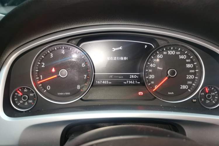 Used Volkswagen Touareg 2011 3.0 TSI Standard Version Instrument Cluster