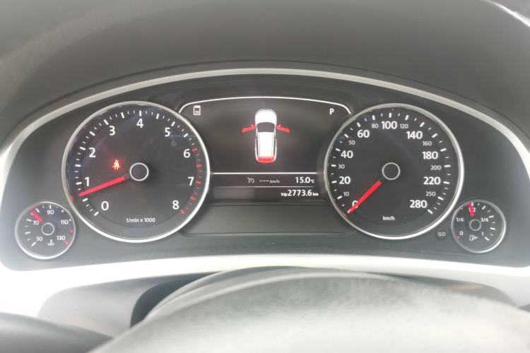 Used Volkswagen Touareg 2011 3.0 TSI Standard Version Instrument Cluster