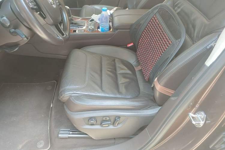 Used Volkswagen Touareg 2011 3.0 TSI Comfort Version Left Front Seat