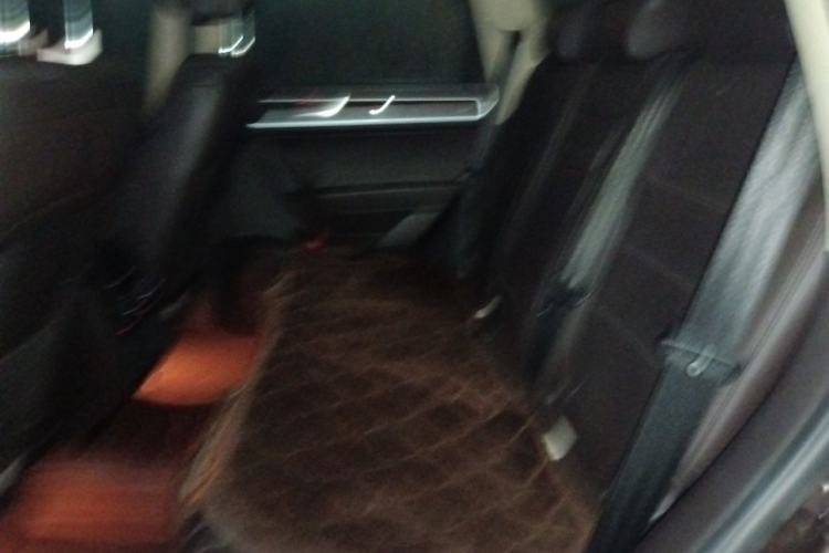 Used Volkswagen Touareg 2011 3.0 TSI Standard Version Left Rear Seat