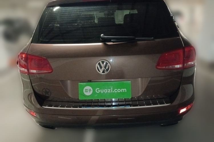 Used Volkswagen Touareg 2011 3.0 TSI Comfort Version Rear