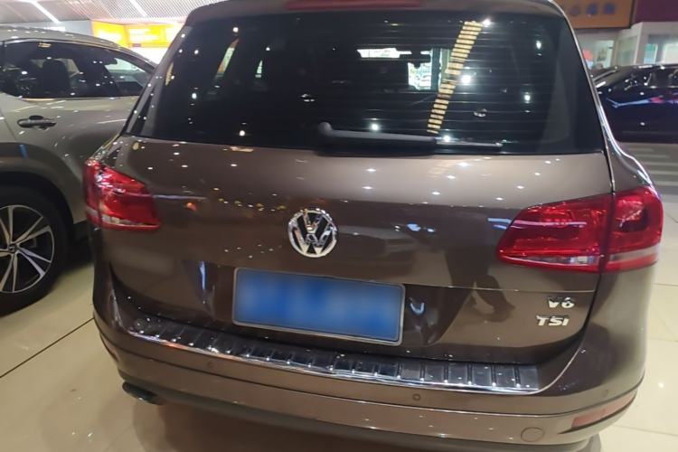 Used Volkswagen Touareg 2011 3.0 TSI Comfort Version Rear