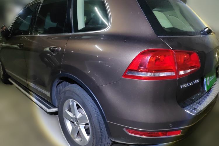 Used Volkswagen Touareg 2011 3.0 TSI Comfort Version Rear Left 45 Deg