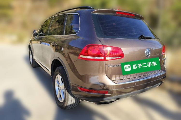 Used Volkswagen Touareg 2011 3.0 TSI Comfort Version Rear Left 45 Deg