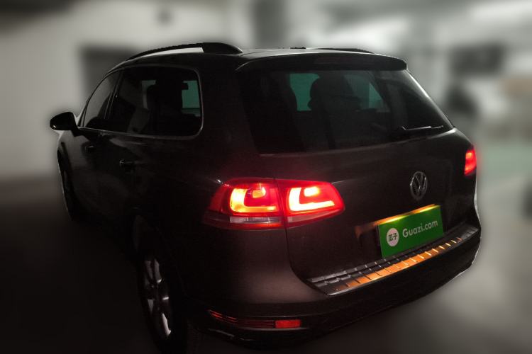 Used Volkswagen Touareg 2011 3.0 TSI Standard Version Rear Left 45 Deg