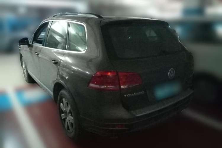 Used Volkswagen Touareg 2011 3.0 TDI Diesel Standard Version Rear Left 45 Deg