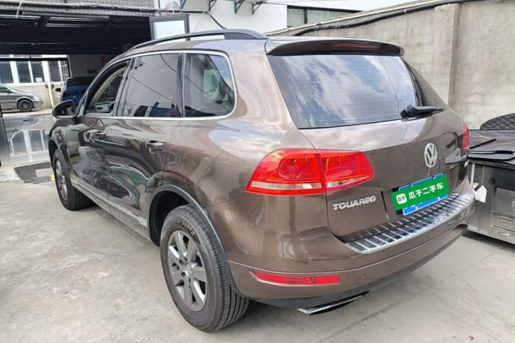 Used Volkswagen Touareg 2011 3.0 TSI Standard Version Rear Left 45 Deg
