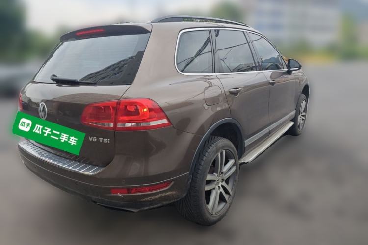 Used Volkswagen Touareg 2011 3.0 TSI Comfort Version Rear Right 45 Deg