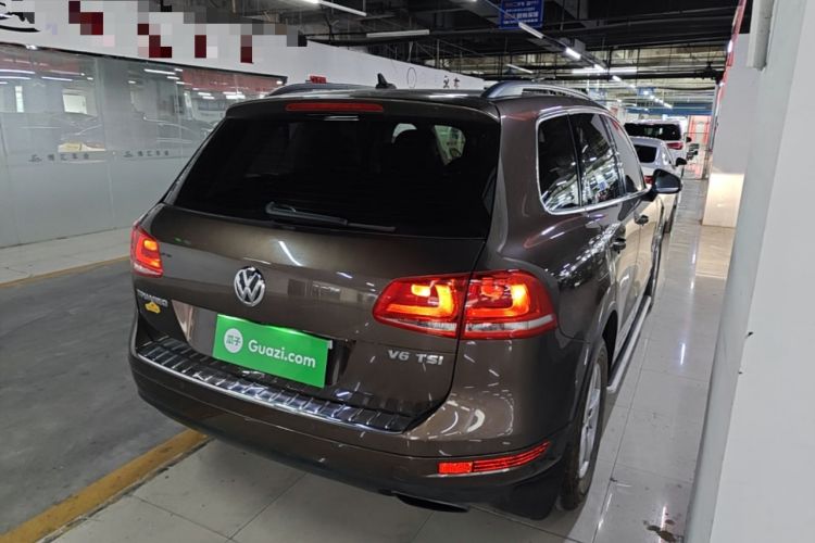 Used Volkswagen Touareg 2011 3.0 TSI Comfort Version Rear Right 45 Deg