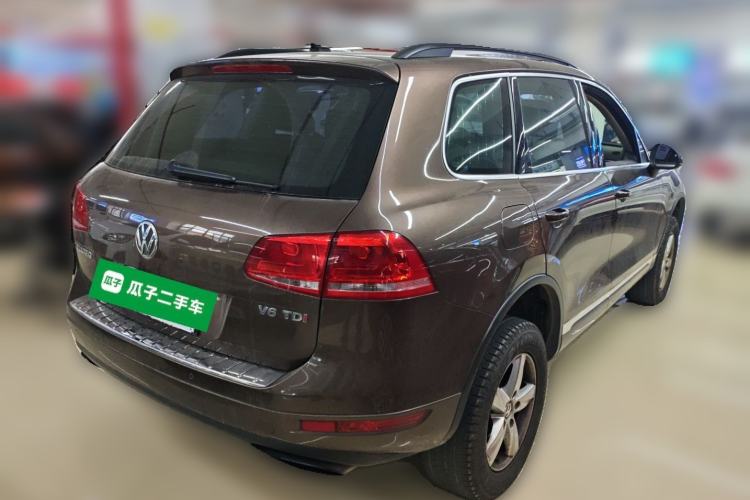Used Volkswagen Touareg 2011 3.0 TDI Diesel Comfort Version Rear Right 45 Deg
