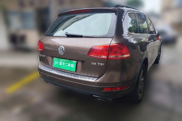 Used Volkswagen Touareg 2011 3.0 TSI Standard Version Rear Right 45 Deg