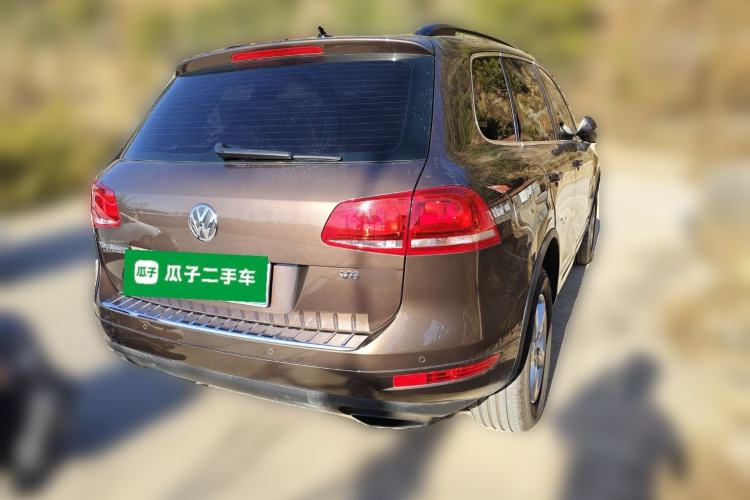 Used Volkswagen Touareg 2011 3.0 TSI Comfort Version Rear Right 45 Deg