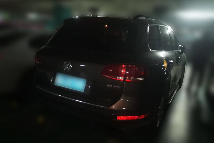 Used Volkswagen Touareg 2011 3.0 TDI Diesel Standard Version Rear Right 45 Deg