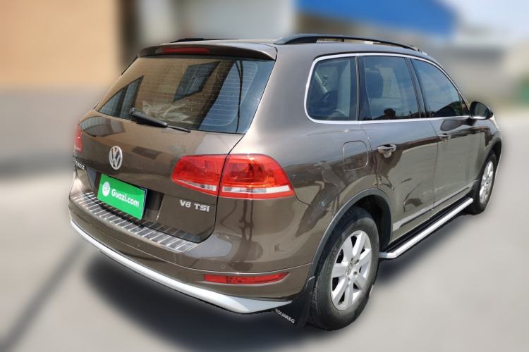 Used Volkswagen Touareg 2011 3.0 TSI Standard Version Rear Right 45 Deg